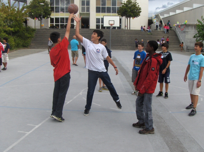 Village Camps International Summer Camp VDC Geneva 2016-08-12 https://www.villagecamps.com/journals_admin/images/328-24-Picture 033.jpg